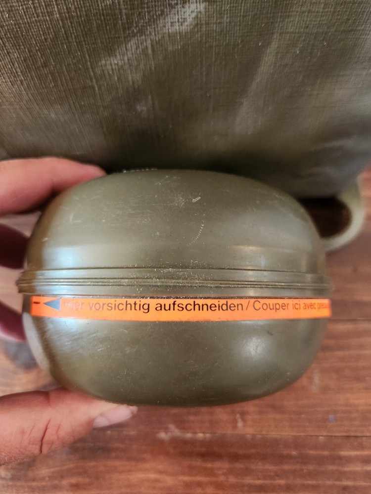 1971 German Military Gas Mask Kit