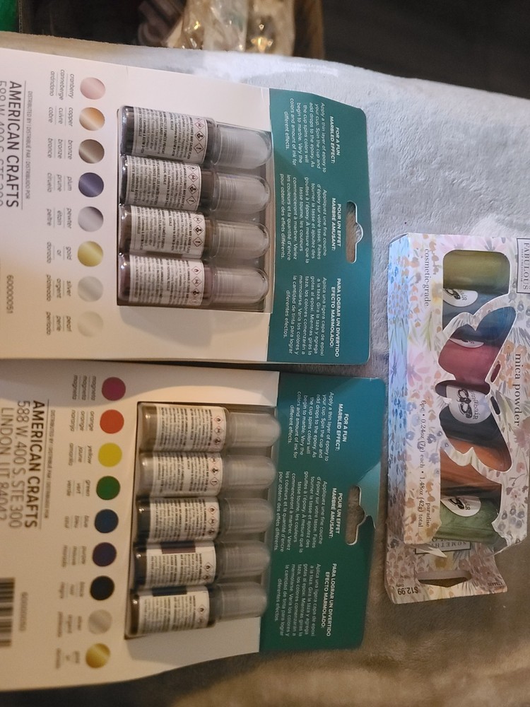 16 Alcohol Inks 6 Mica Powder