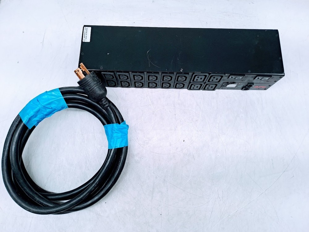 APC AP7811 Power Distribution Metered Rack Unit