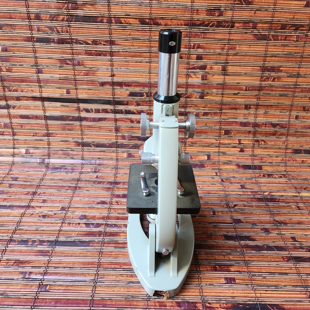 ESTEN MICROSCOPE NO. 652502 - Made in Japan, VERY SOLID CONSTRUCTION