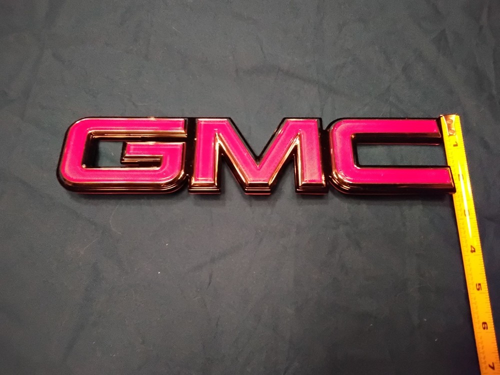 GMC Grille Emblem OEM NEW