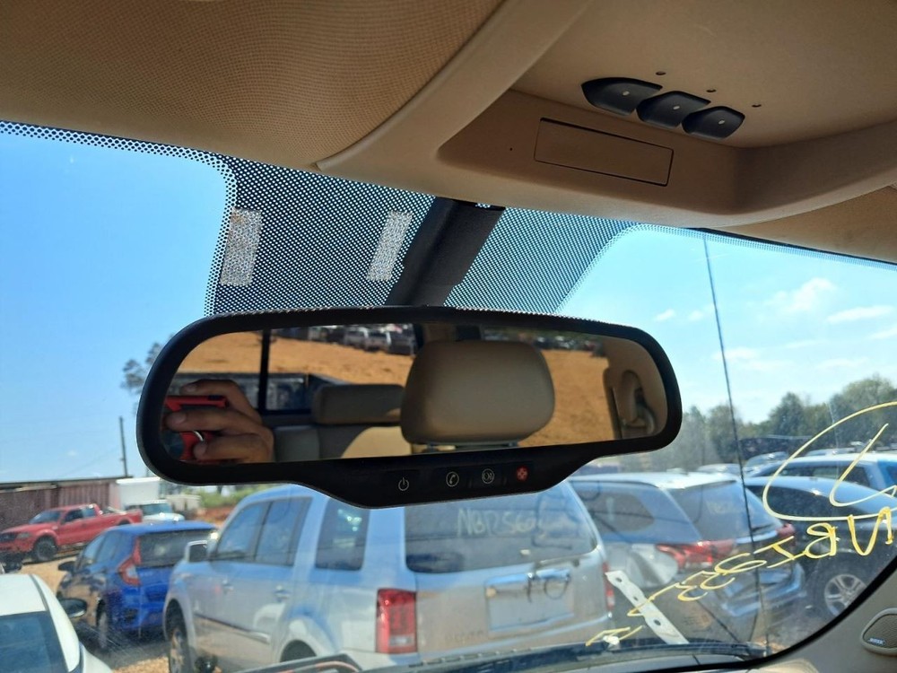 SIERDEN25 2011 Glove Box 4791574