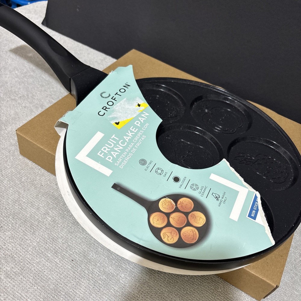 NWT Crofton Non-Stick Silver Dollar Pancake Pan - Fruit Theme