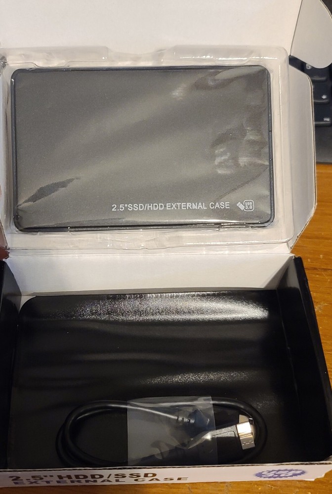 USB 2.5" External 160GB Hard Drive w Cable 7K500-160