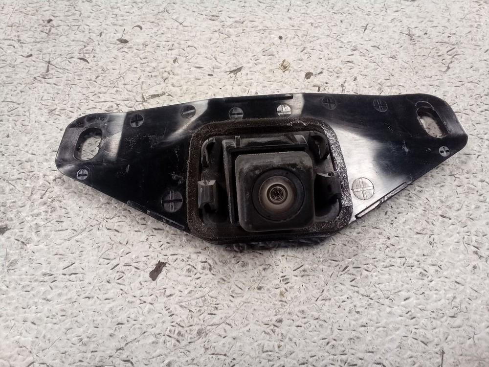 Camera/Projector Camera Rear Tailgate Mounted Fits 13-15 SEQUOIA 341278