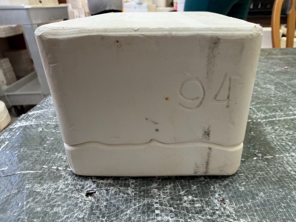 VINTAGE DUNCAN CERAMIC MOLD #DM-94 ANTIQUE CLOCK
