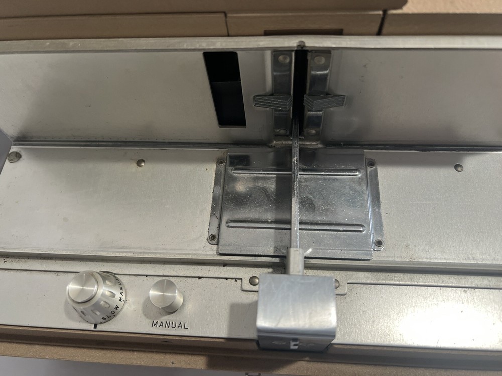 Argus Automatic Single Slide Projector - Model 58 - UnTested Vintage