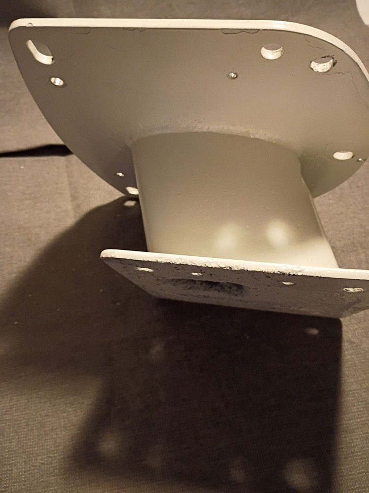 Boat Radar Mount Forward Leaning Pre-Owned