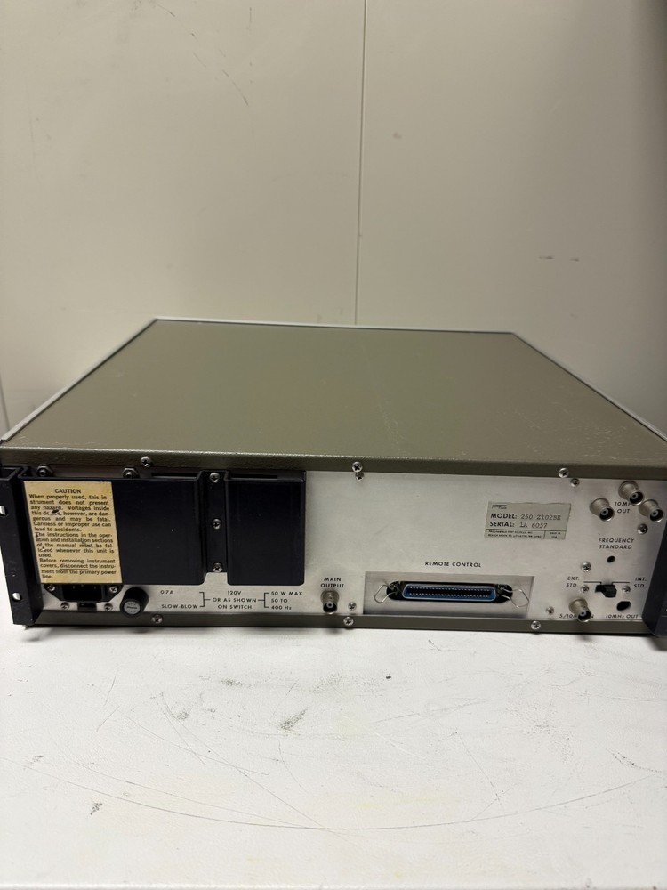 PTS 250 Frequency Synthesizer