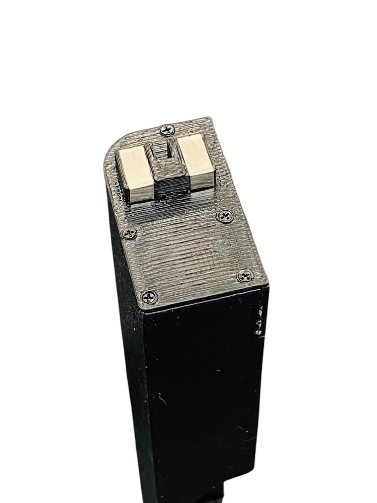 Battery holder case For TASCAM DA-P1