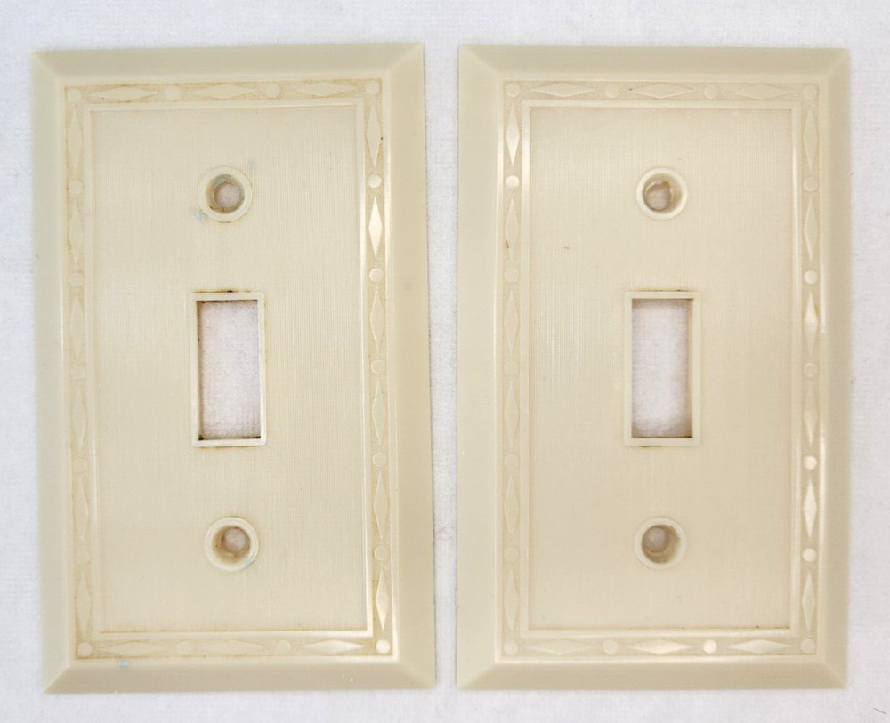 2 Vintage Leviton Art Deco Bakelite Ivory  Design Light Switch Covers