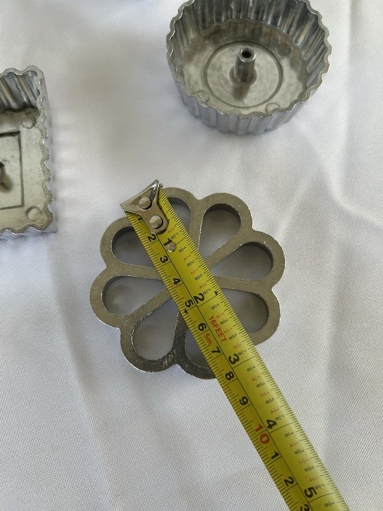 Mixed Rosette & Timbale Iron Molds (6) and 1 Handle