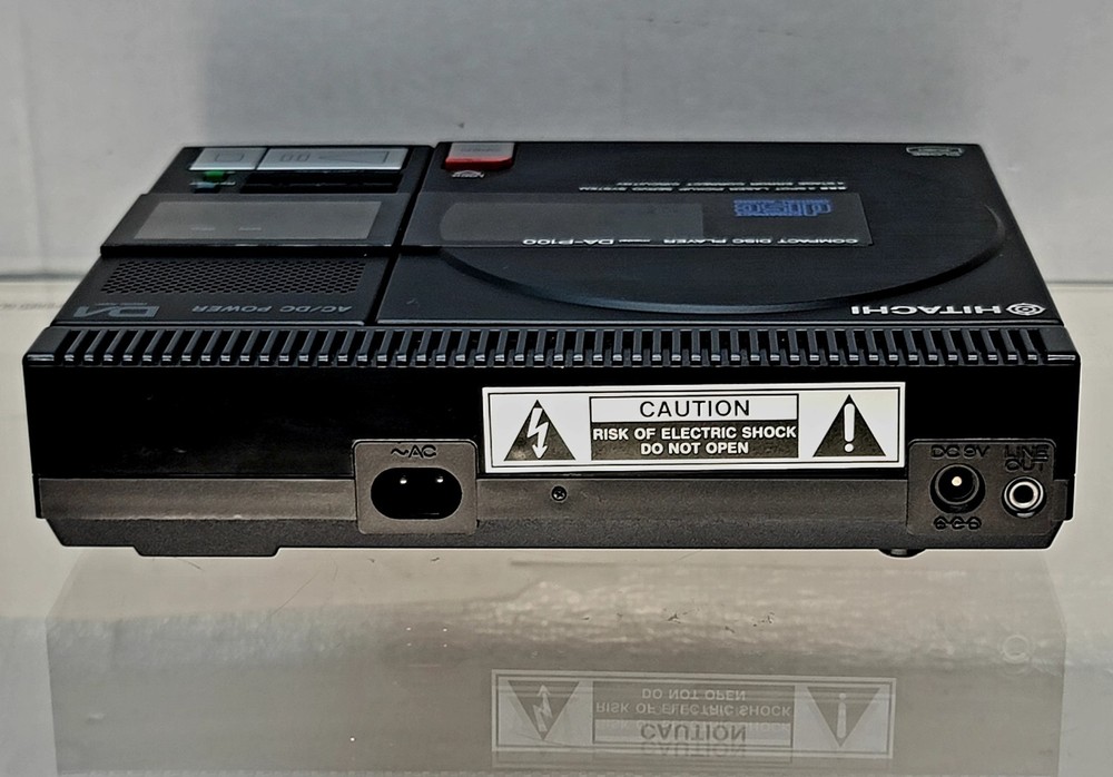 Vintage Hitatchi Discman CD Player DA-P100 Compact Disc Player W/Box tested work