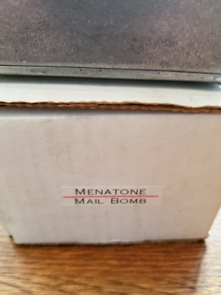 Menatone Mail Bomb Envelope Filter Guitar Effects Pedal Early 2004