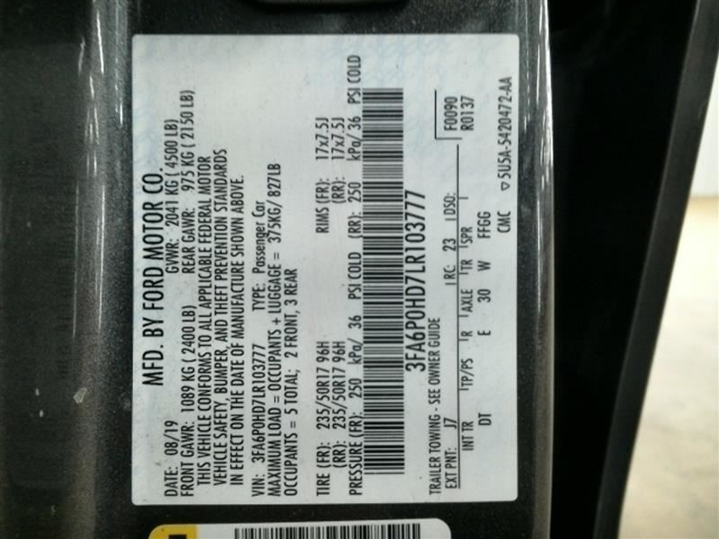 FUSION 2020 High Mounted Stop Light 104624317