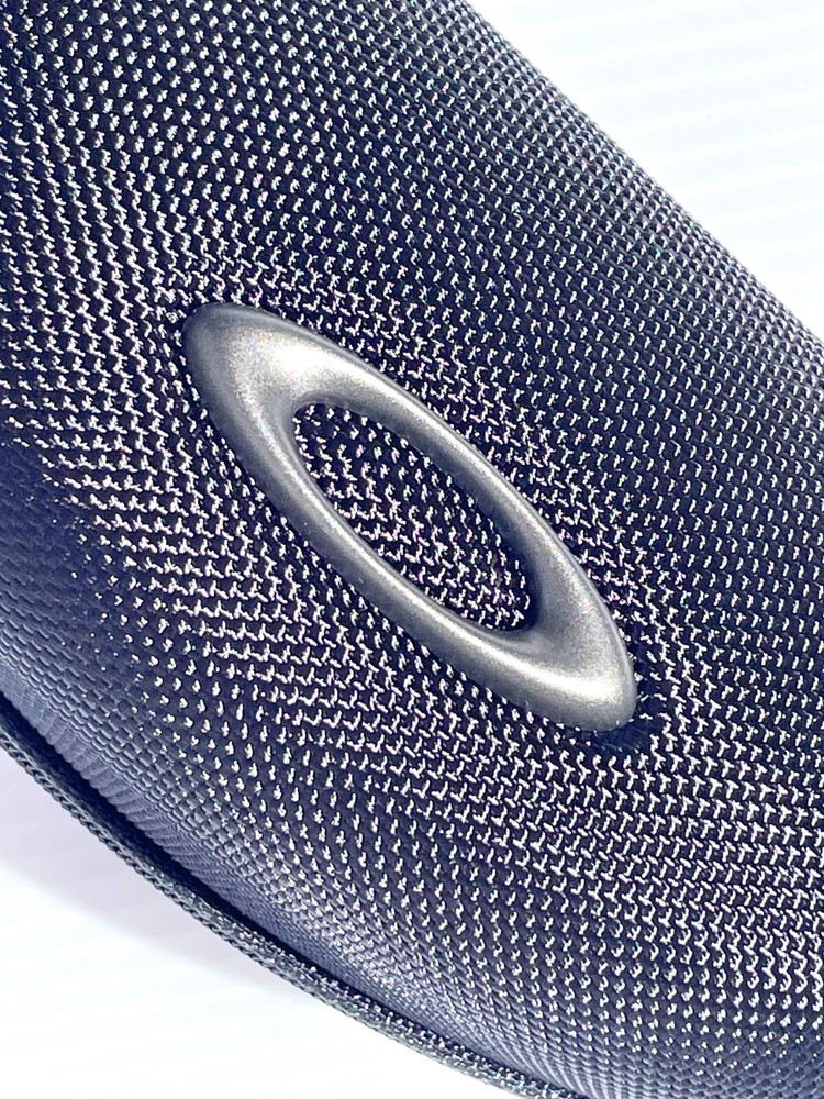 NEW* Black Oakley larger Zipper Case only