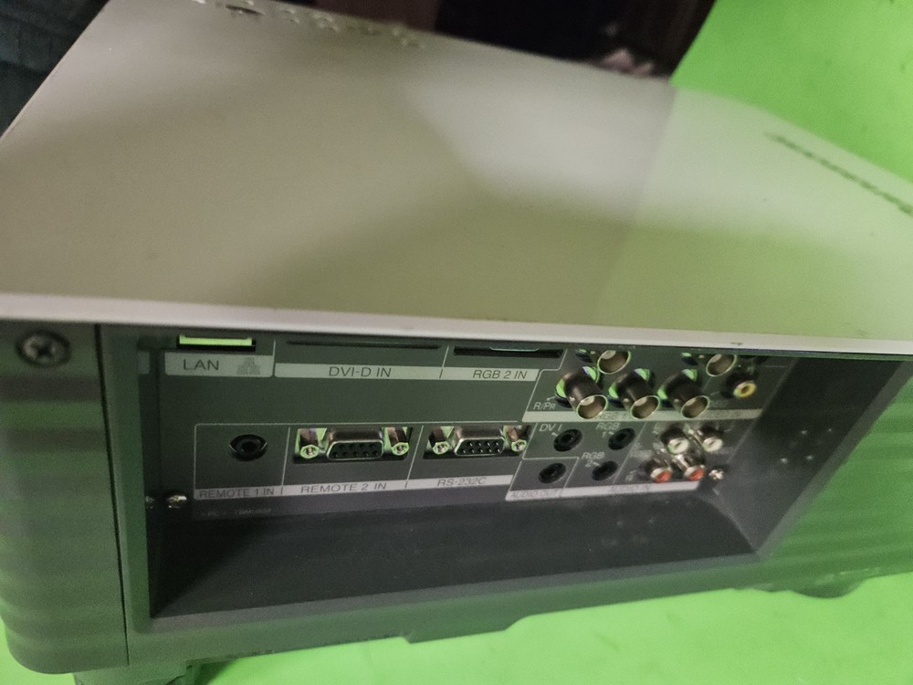 Panasonic PT-D3500U DLP Projector, 790h