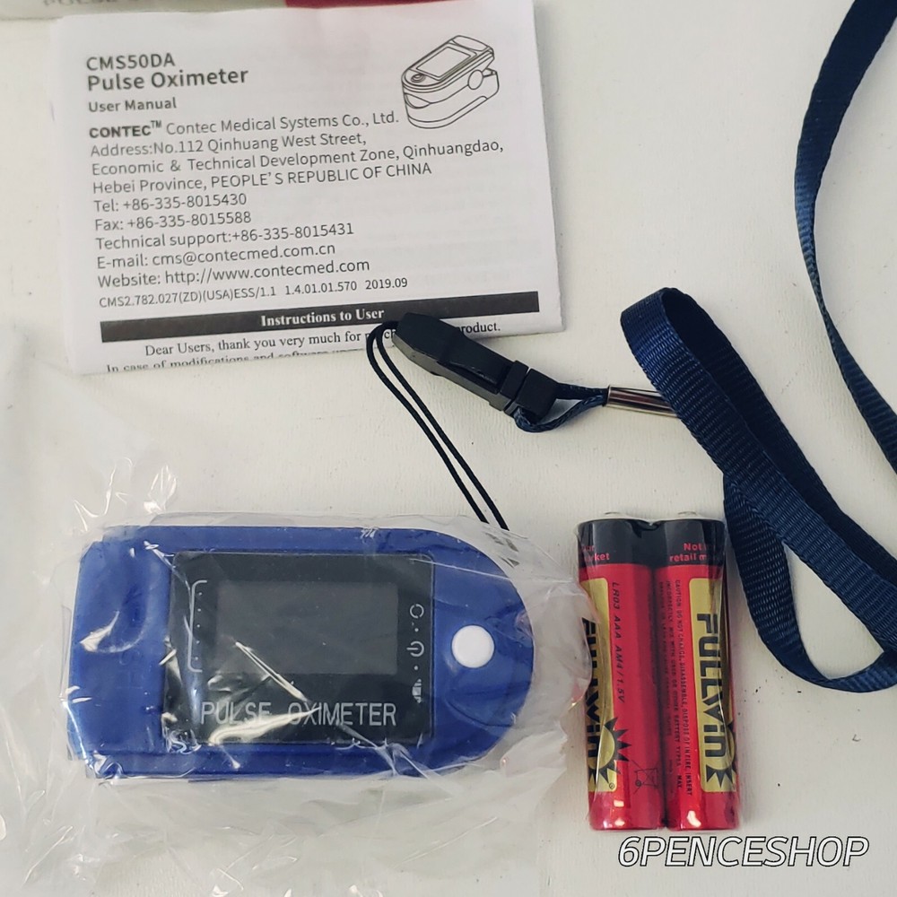 New In DENTED Box Contec Pulse Oximeter CMS50DA / Finger / Oxygen