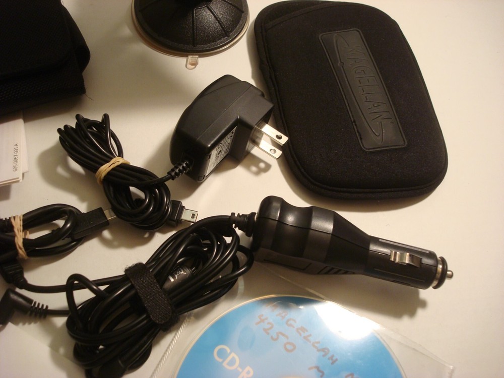 Magellan Maestro 4250 Black 4.3" Touchscreen Bluetooth GPS Navigator Bundle