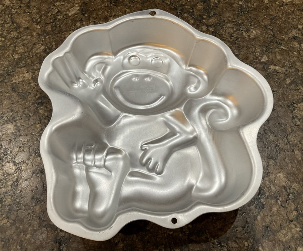 Wilton Monkey Cake Pan 2105-1023 Bakeware 2008