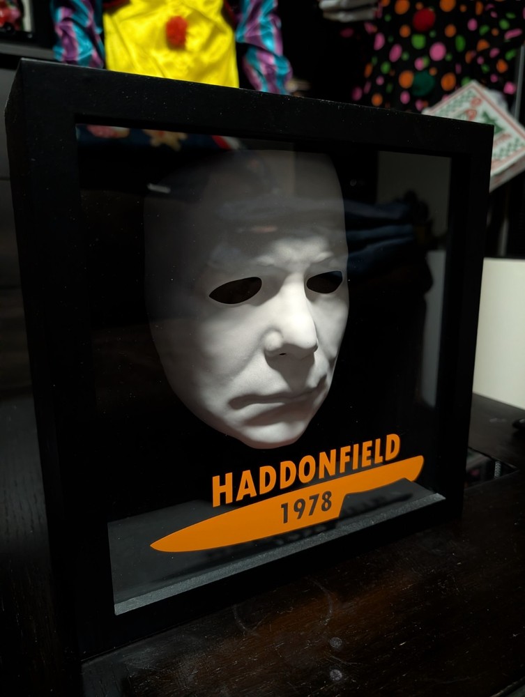 Michael Myers Halloween Shadow Box Mask