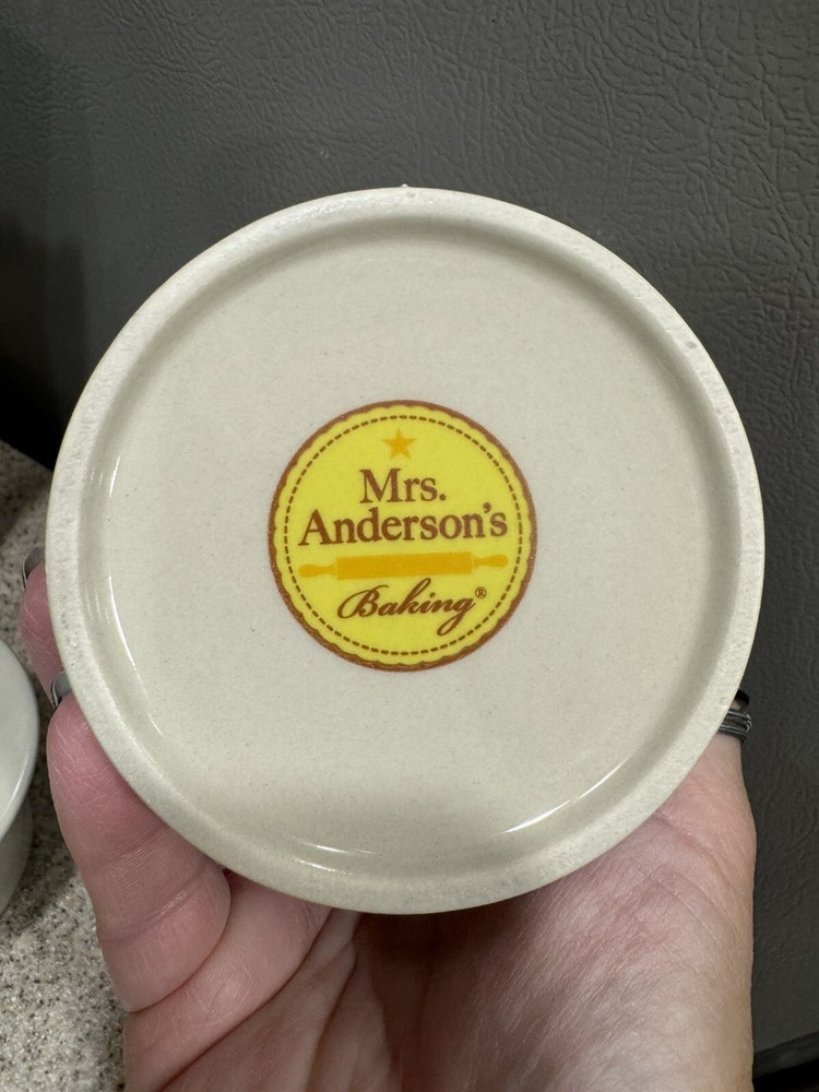 HIC Mrs. Anderson’s Baking Spreadable Butter Keeper 4” Earthenware NOS
