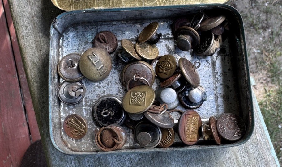 Old TOBACCO TIN With WORK Buttons Studs Rivets All Different Names