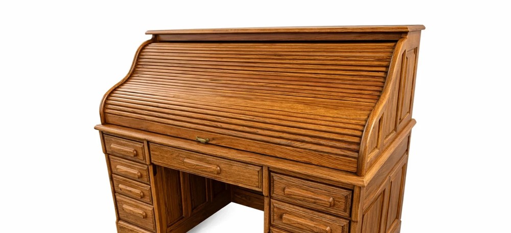 Classic Solid Oak Roll-Top Desk with Pigeonholes & Multiple Drawers – Warm Golde