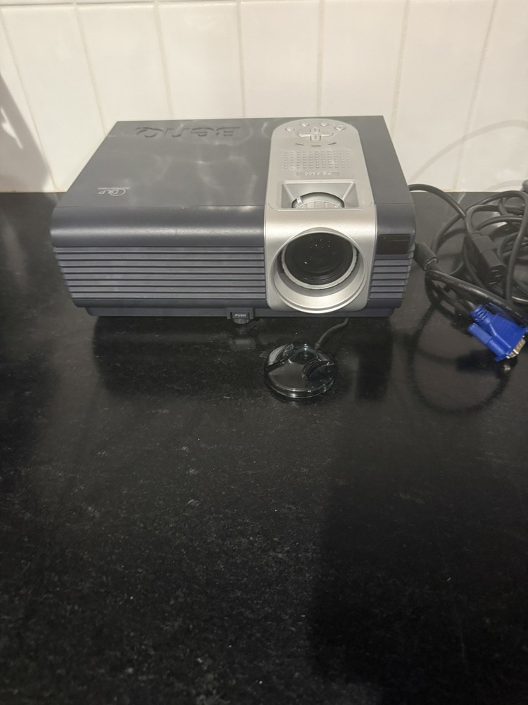 Benq PB 6200 Projector With Cables