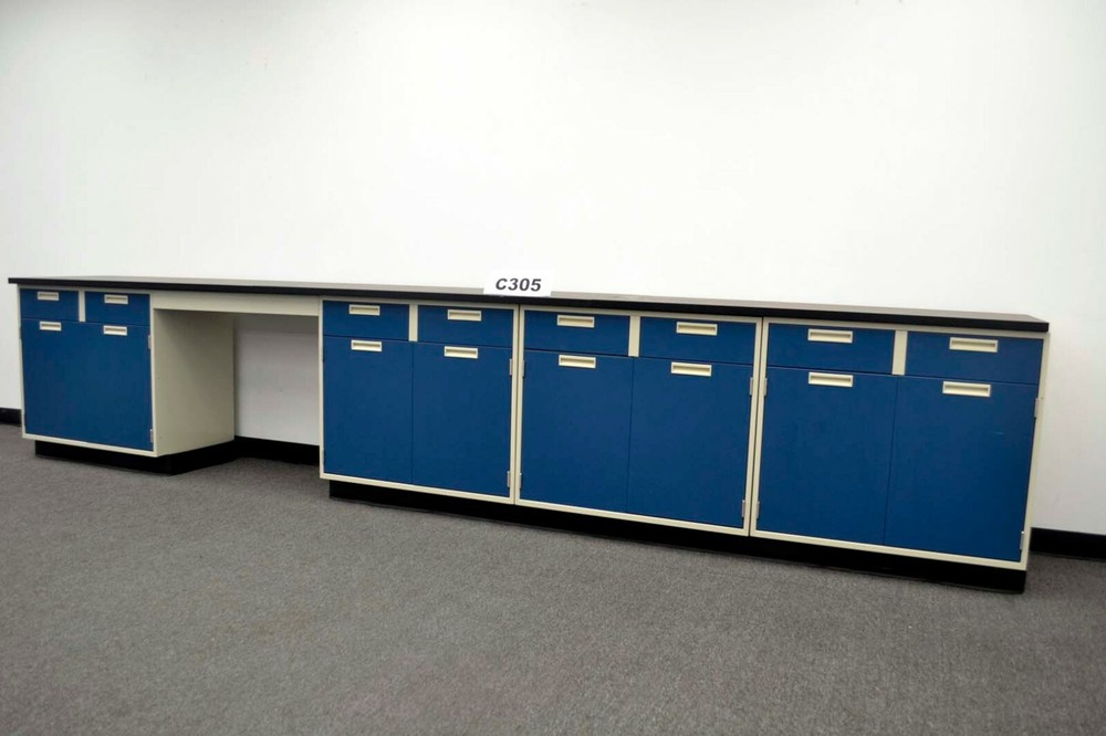 15' Laboratory Base Cabinet w/ Countertops & Desk Area / E1-012