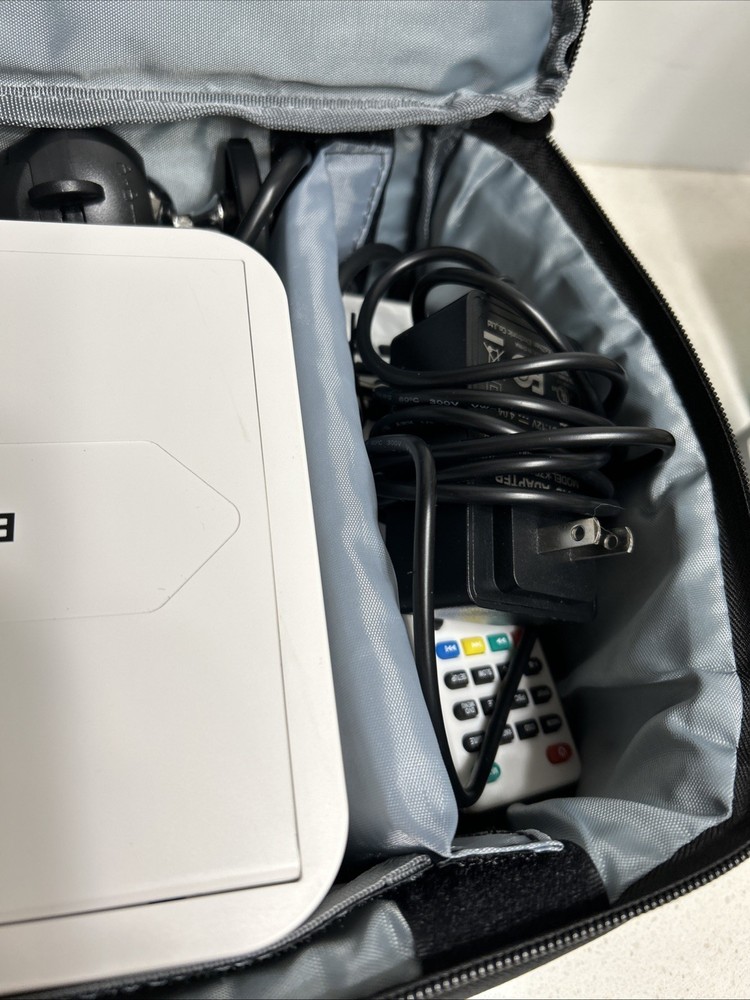 BIGASUO Projector Model PRO302