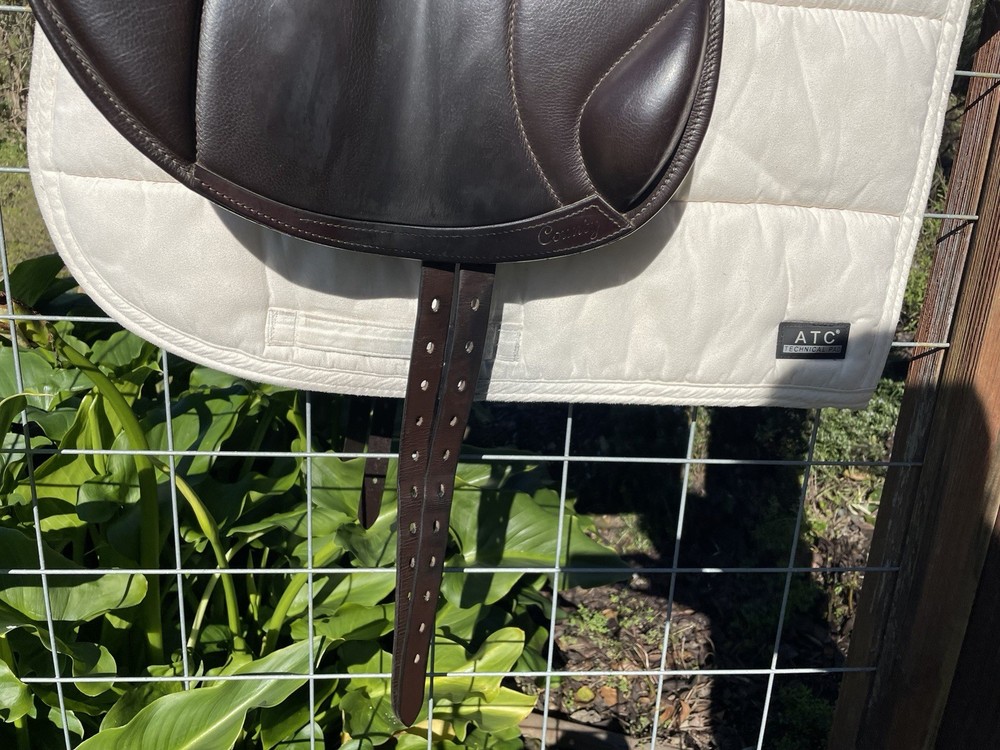 17.5” County Solution Monoflap Saddle MN Chocolate Buffalo Leather