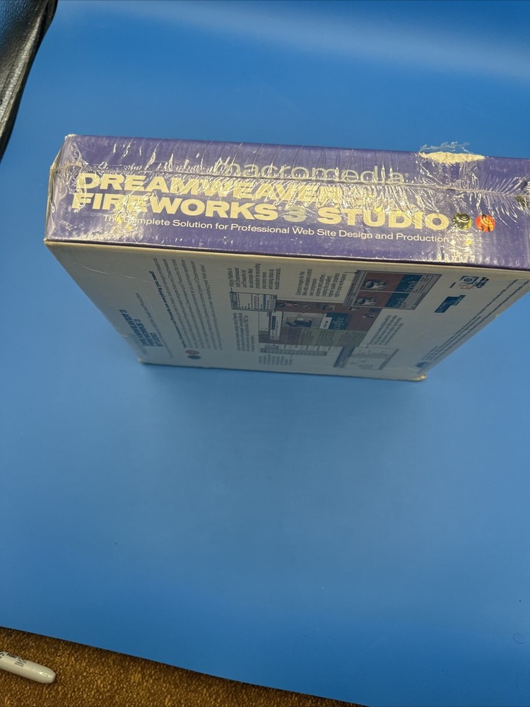 Macromedia Dreamweaver Fireworks Studio Sealed