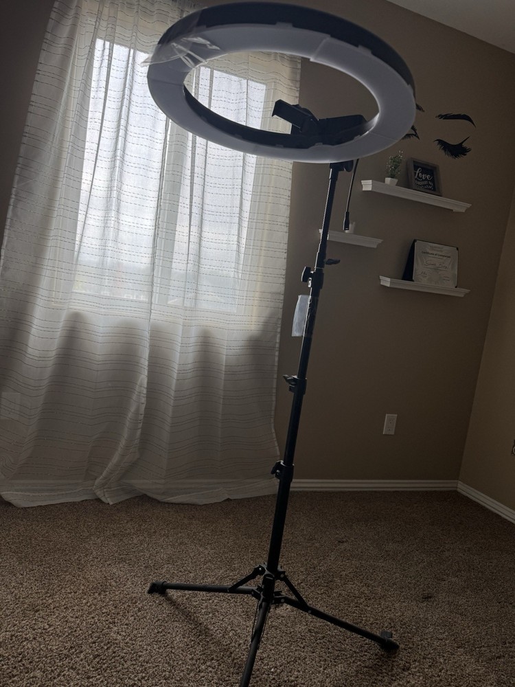 LED Ring Light with Adjustable Stand, White Light, Black/White, Mounting Plate
