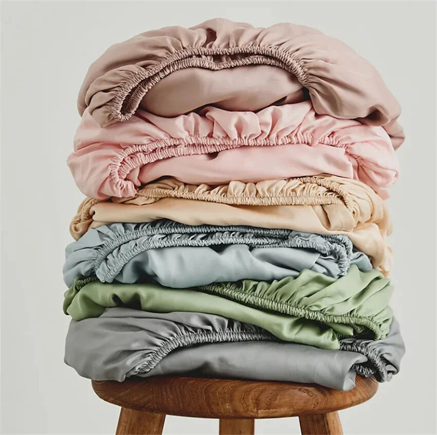 Washed Cotton Mattress Cover with Elastic Band Solid Color FittedSheet Protector