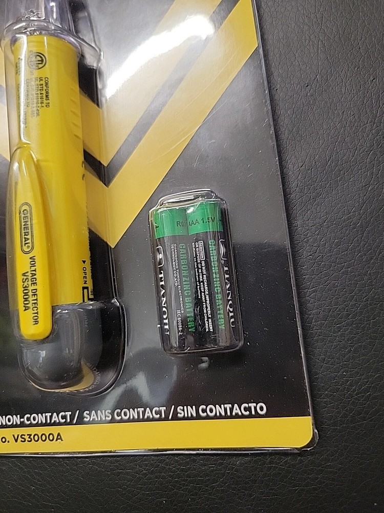 General Audible/Visual Voltage Tester VS3000A