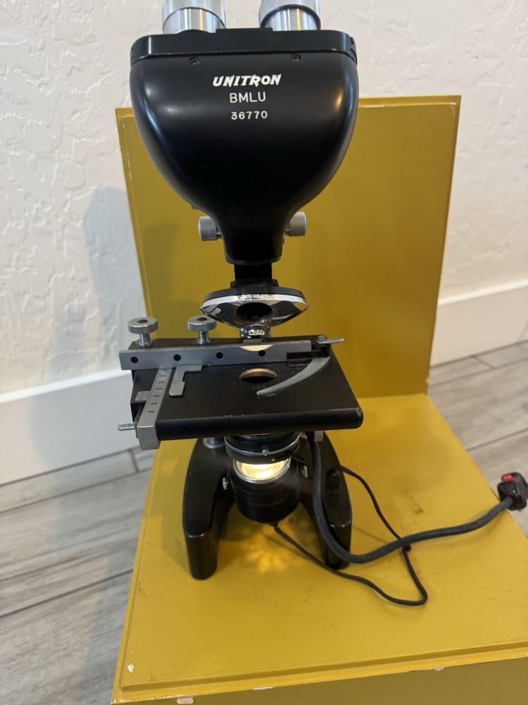 UNITRON BMLU Phase Microscope 15X Binocular Upright w/ Accessories