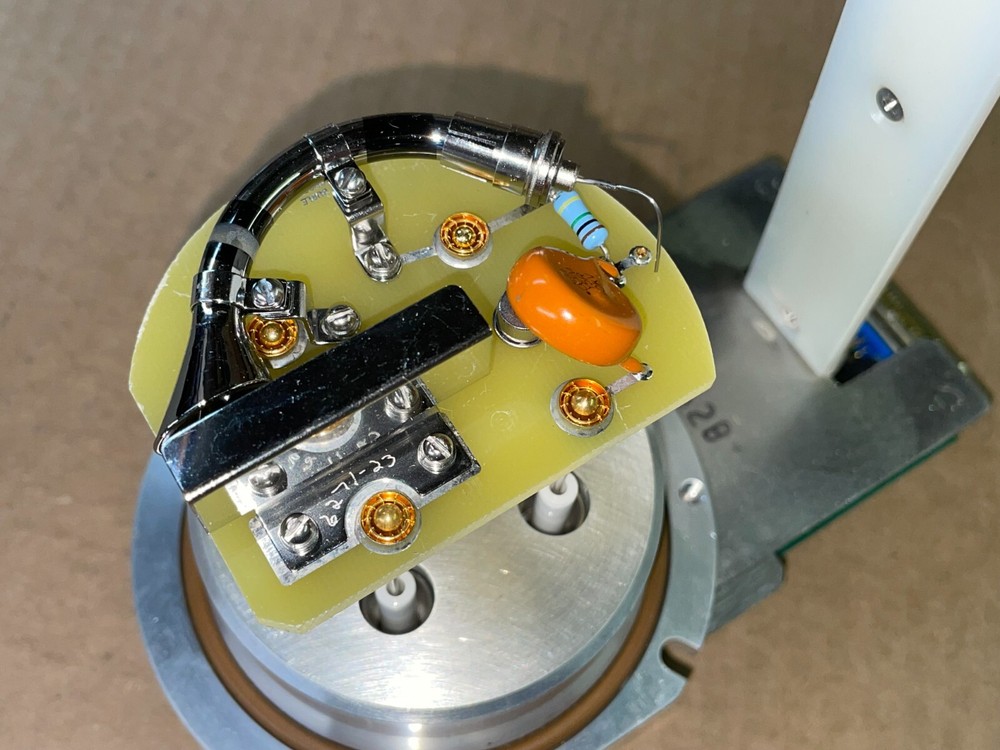 AB Sciex Applied Biosystems Mass Spectrometer CEM Flange API 4000