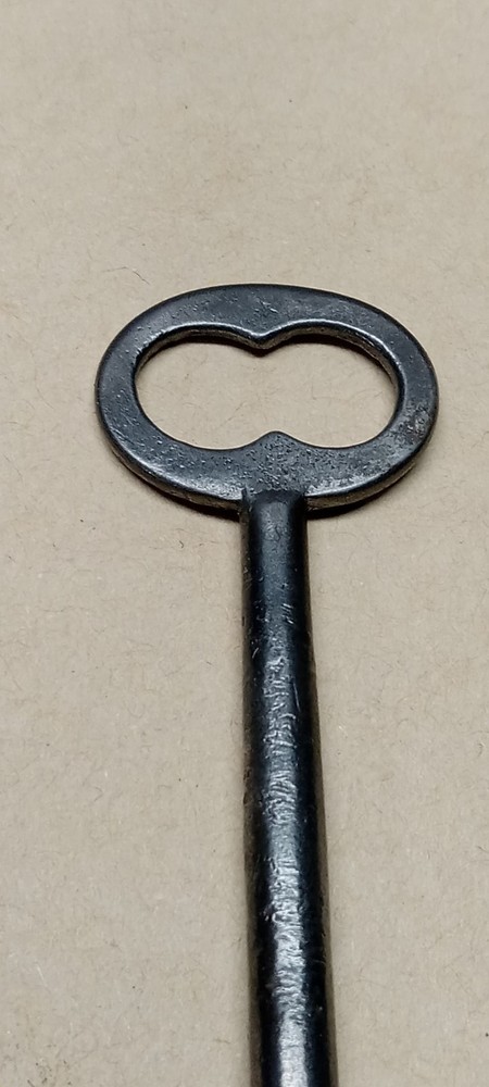 Vintage Solid Barrel Antique Skeleton Key Solid Steel