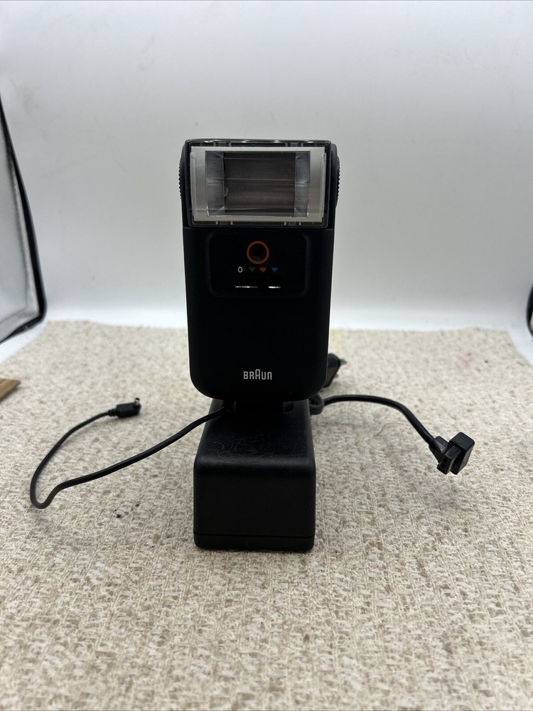 Braun 2000 Flash Unit Flash with Center Contact
