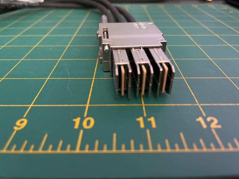 Cisco STACK-T1-50CM V01 Cisco 3850/9300 Stacking Cable