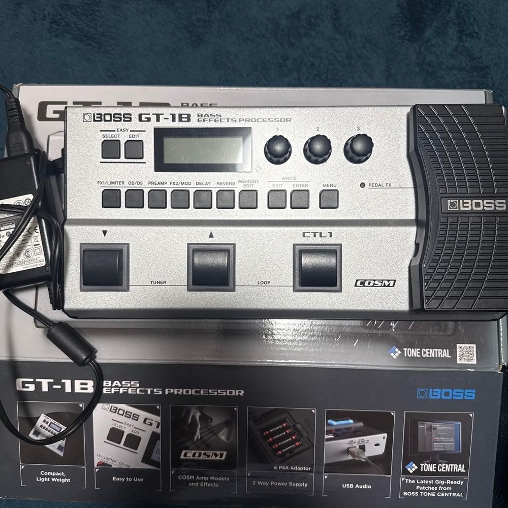 BOSS GT-1B Bass Multi Effects Processor Guitar Pedal Compact Performance Unit