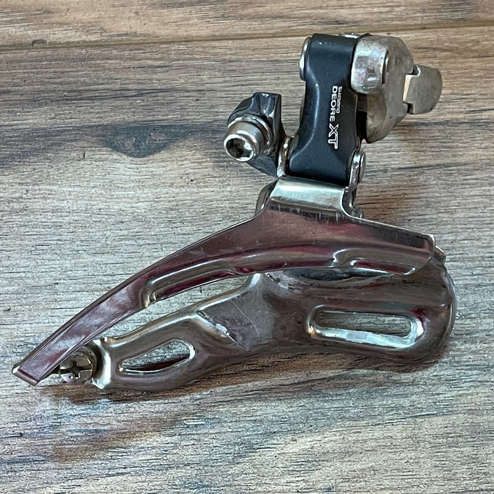 Shimano Deore XT FD-M738 Front Derailleur 28.6 Top Pull