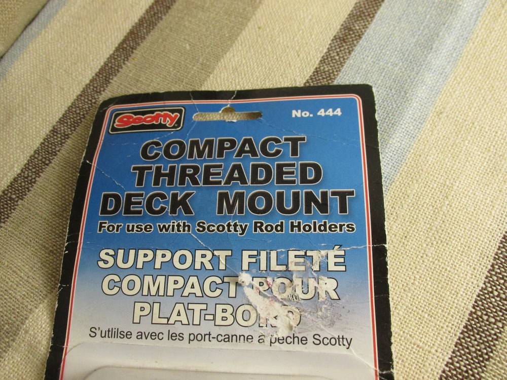 Scotty Compact Threaded Round Deck Mount #444 New In Package