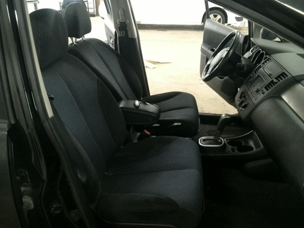 VERSA 2011 Keys/Latches/Locks 104855213
