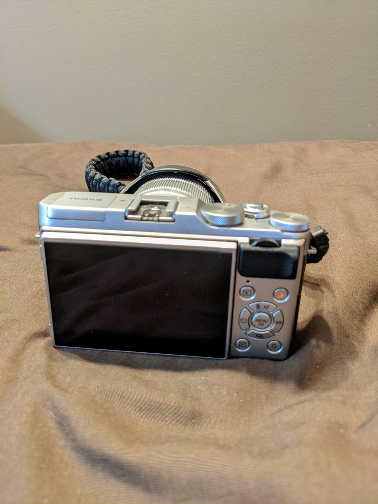 Canon sl2/Fujifilm Xa-3 Bundle