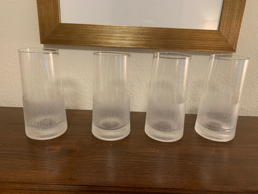 SET OF 4 CLEAR DRINKING GLASSES WITH MODERN ETCHING ON BOTTOM HALF