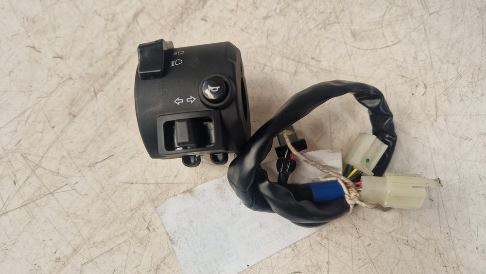 YAMAHA XSR125 2022 LEFT SIDE SWITCH GEAR