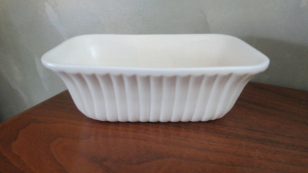Haeger White Vintage rectangle planter ribs