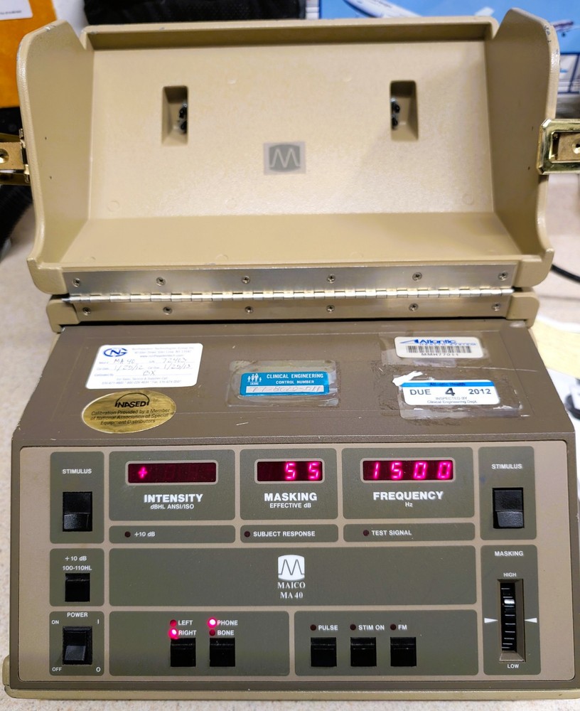 Maico MA 40 Audiometer with Headset